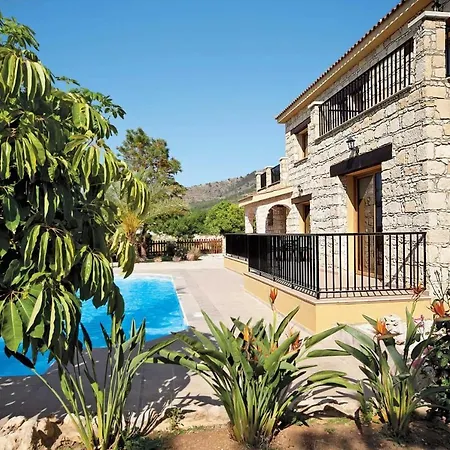 Villa Chrisandria Argaka